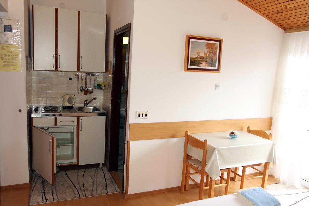 Apartments J&R Babara Biograd Na Moru Phòng bức ảnh
